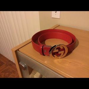 Authentic Gucci Signature classic Belt